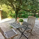 Confort Avec Parking Et Terrasse A Village Apartment Èze