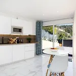 Confort Avec Parking Et Terrasse à Village Èze