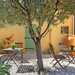Confort Avec Parking Et Terrasse A Village Èze