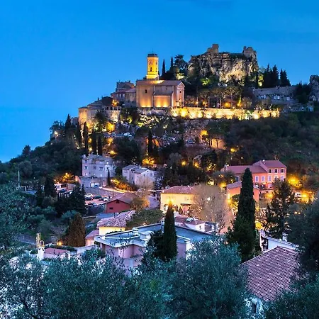 Apartment Confort Avec Parking Et Terrasse A Village Eze