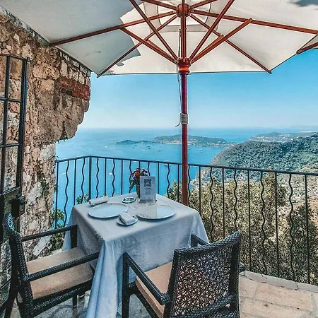 Confort Avec Parking Et Terrasse A Village *