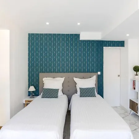 Confort Avec Parking Et Terrasse A Village *