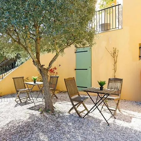 Confort Avec Parking Et Terrasse A Village Lägenhet Èze