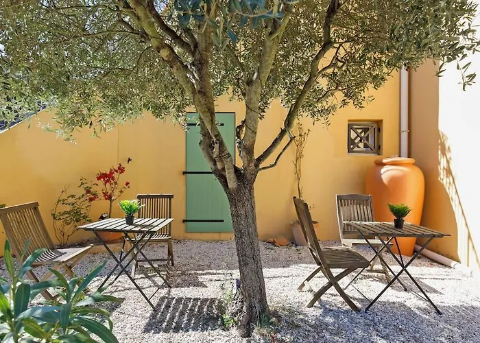 Confort Avec Parking Et Terrasse A Village Èze
