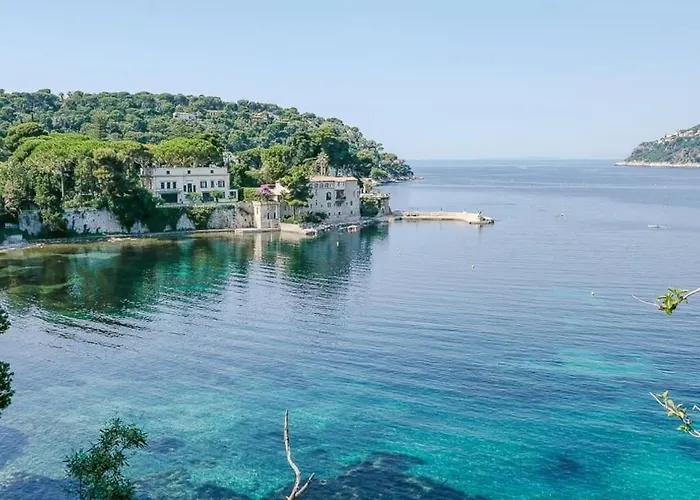 Confort Avec Parking Et Terrasse A Village Apartmán Èze